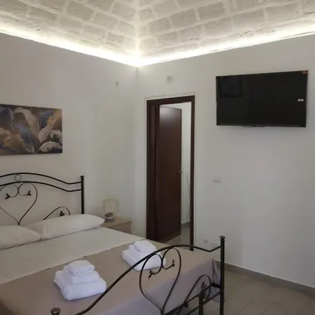 Melissa Apartment